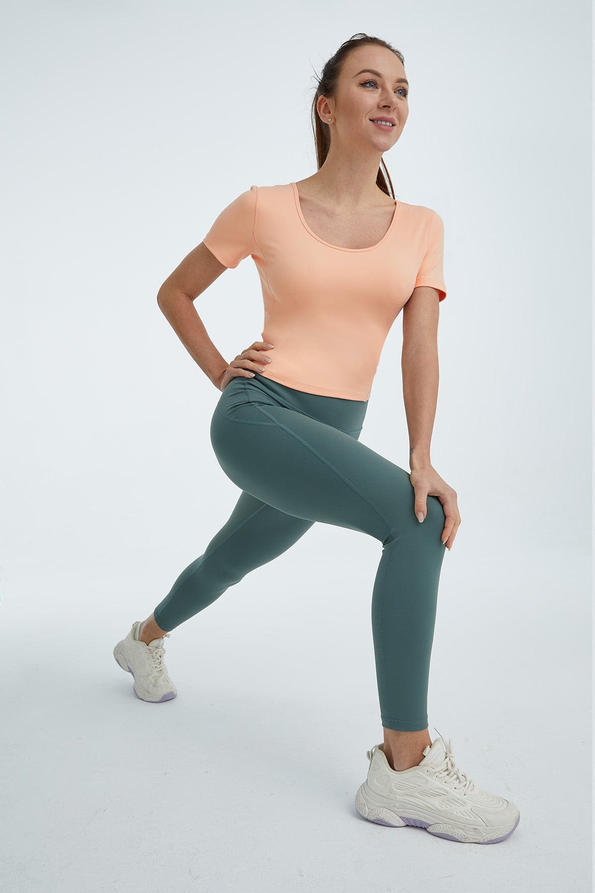 Belleza Cropped Tee-Pollypark
