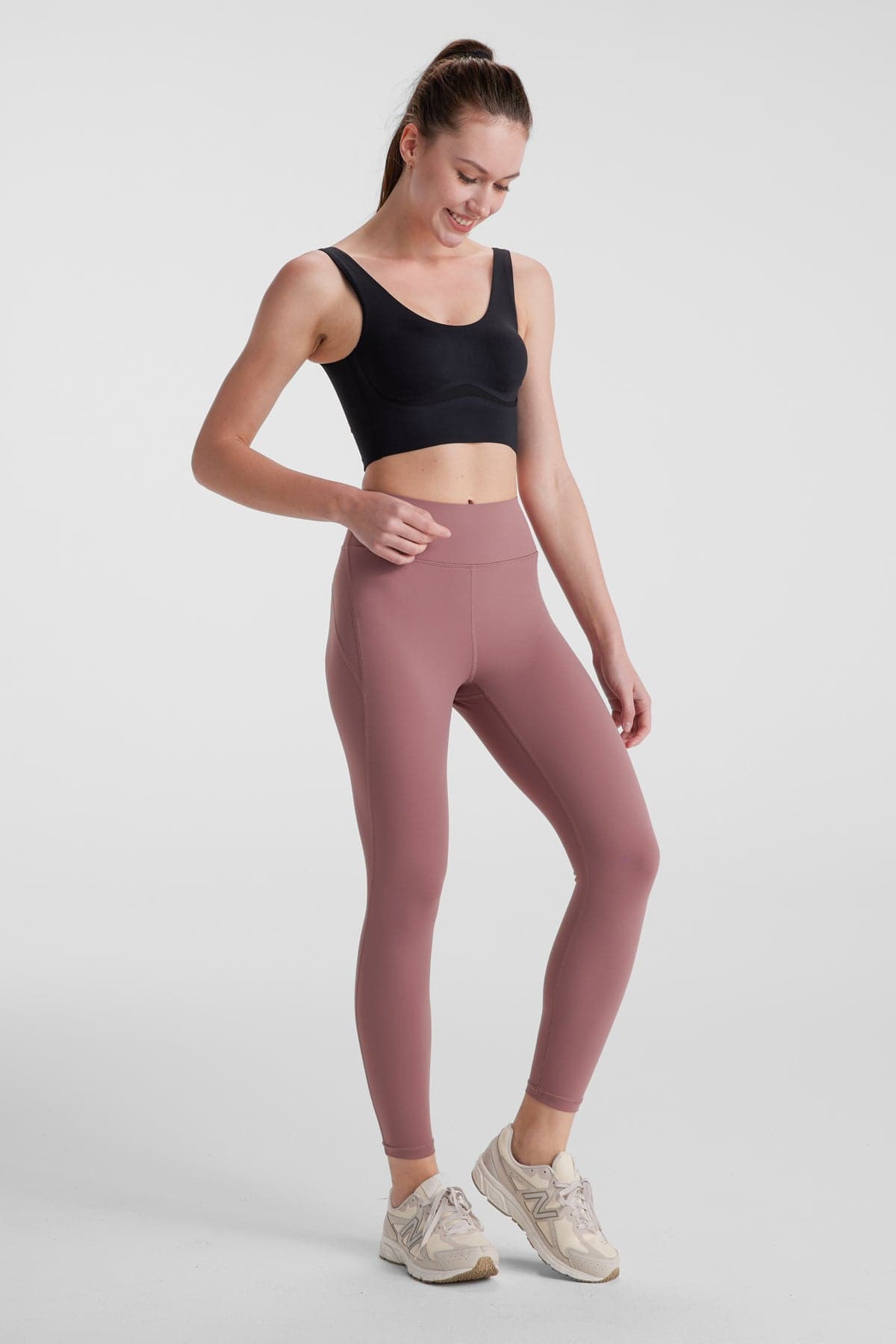 Belleza Mesh Cutout Sports Bra-Pollypark
